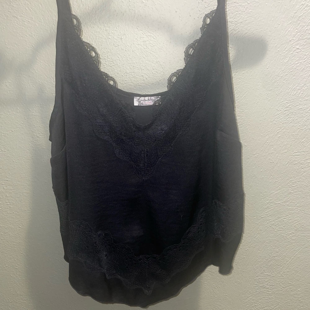 super cute silk crop top!